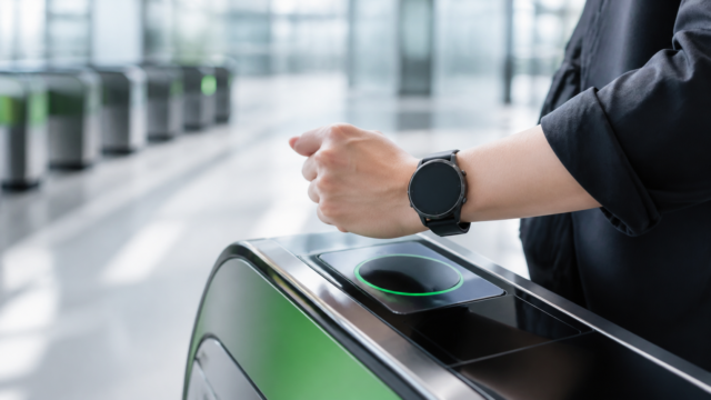 【Galaxy Watch】Suica定期券・グリーン券に対応｜対象機種と設定方法を解説